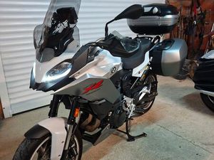 BMW XR 900F