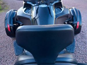 CAN AM SPYDER F3 LIMITED 1330