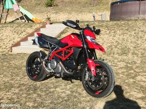 DUCATI HYPERMOTARD 950