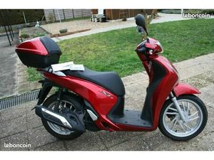 SCOOTER 125 HONDA SHI