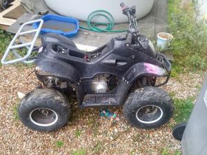 LOTS DEUX QUAD 50 CC HYTRACK 4T ESSENCE 125 CC NITRO
