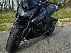 Z1000 BLACK ÉDITION