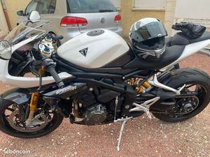 SPEED TRIPLE 1200 RR