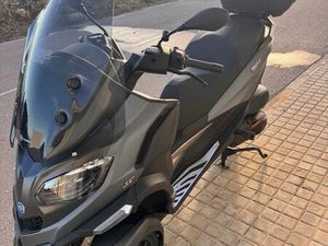 PIAGGIO MP3 530 – OCTOBRE 2025 – 375 KM – COMME NEUF – RAISON DE SANTÉ