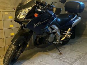MOTO VSTROM 1000