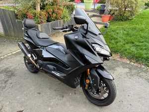 TMAX 560 AKRAPOVIC RACING OVER RANGE