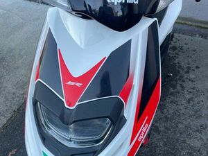 SCOOTER APRILA SR 50