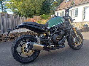 ROADSTER BENELLI LEONCINO 800 – STYLE NÉO-RÉTRO, ÉTAT IMPECCABLE