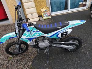 DIRT BIKE 49.9 TRÈS BON ÉTAT