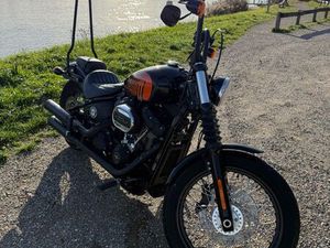 HARLEY DAVIDSON SOFTAIL STREET BOB 114 CI