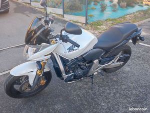MOTO HORNET 600 CBF