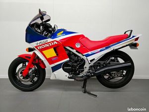 HONDA VF 500 F2