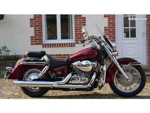 HONDA SHADOW AÉRO 750 - 2004 - ÉTAT EXCEPTIONNEL – 24 000 KM - COMPATIBLE PERMIS A2 PRIX : 5600