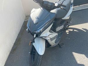 SCOOTER KYMCO SUPER 8 R
