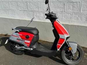 SCOOTER ÉLECTRIQUE SUPER SOCO CUX 11 DUCATI