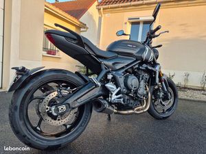TRIUMPH TRIDENT 660