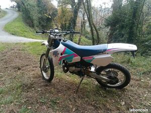 YAMAHA 200WR