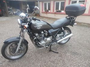 MOTO KAWASAKI 750 ZÉPHYR