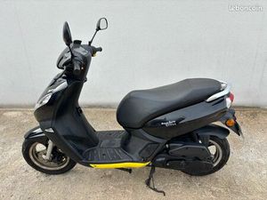 SCOOTER PEUGEOT KISBEE 2T