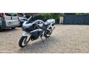 GSXR 1000 2009 AVEC 38100KM