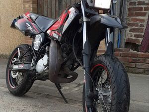 VEND ÉCHANGE 125 DT 2006