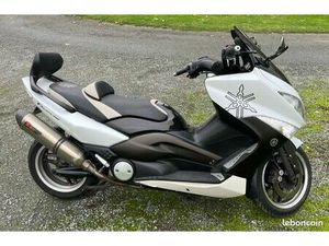 T MAX YAMAHA