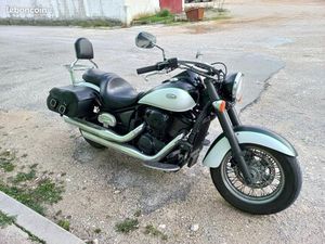 KAWASAKI VULCAN 900 CLASSIC