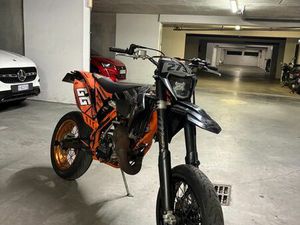 125 EXC SUPERMOTARD