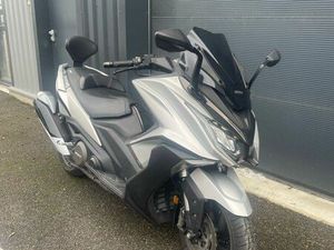 MAXI SCOOTER KYMCO AK 550