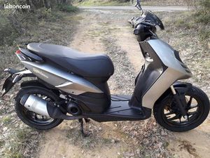 PIAGGIO TYPHOON 2 TEMPS 14 POUCES