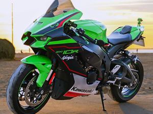 KAWASAKI NINJA ZX10R KRT 2022