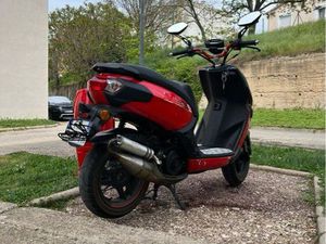 PEUGEOT STREET ZONE 2T