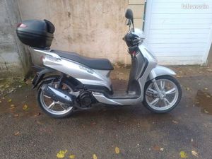 SCOOTER 125 PEUGEOT