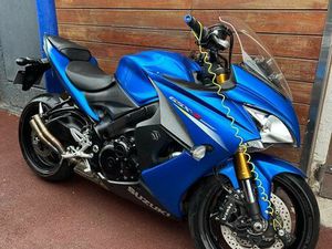 SUZUKI GSXS 1000 F