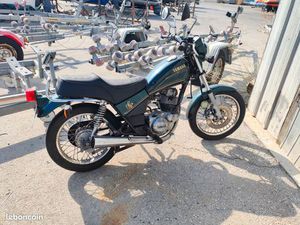 YAMAHA SR 125