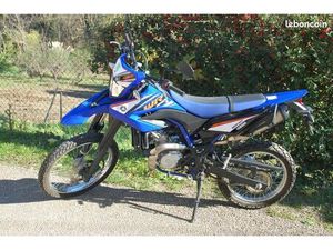 MOTO YAMAHA 125WR