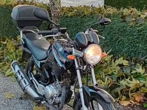 MOTO YAMAHA 125 YBR