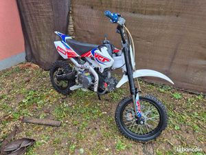 DIRT YCF 125