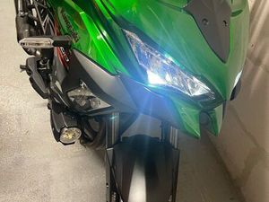 KAWAZAKI VERSYS 1000