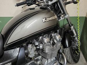 JE VEND MA MOTO KAWASAKI ZÉPHYR 750 CM2