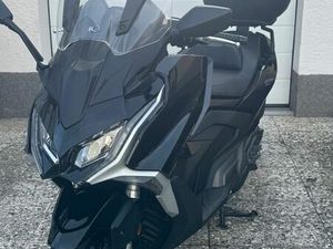 KYMCO AK 550 PREMIUM