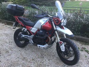 MOTO GUZZI V85TT