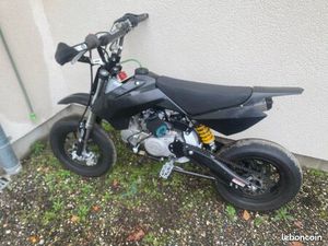 YCF 125 SM