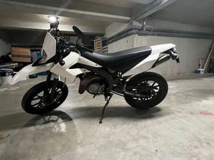 MOTO DERBI 50 CC