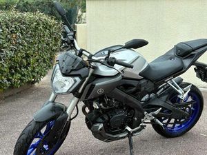 YAMAHA 125 MT