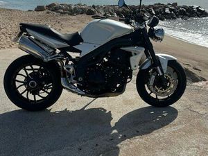 TRIUMPH SPEED TRIPLE 1050