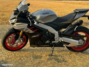 RSV4 RR 1100 CC - 2024 1500KM