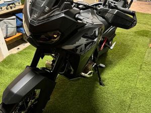 AFRICA TWIN BLACK 2024