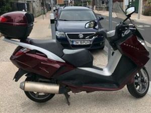 SCOOTER 125 CC SATELIS COMPRESSEUR DANS L ÉTAT