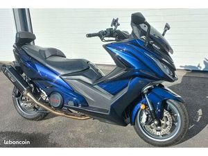 AK550 KYMCO 2020 SUPERBE ETAT